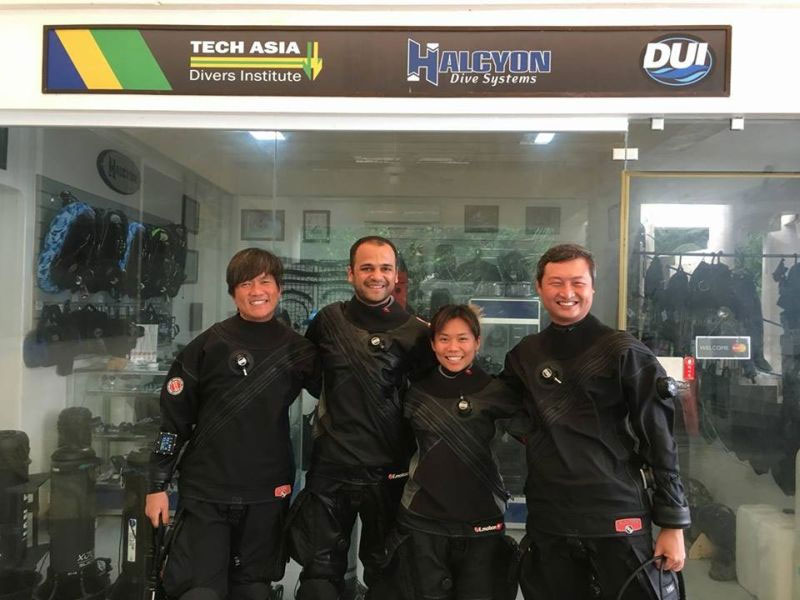 tech asia tech diving puerto galera philippines